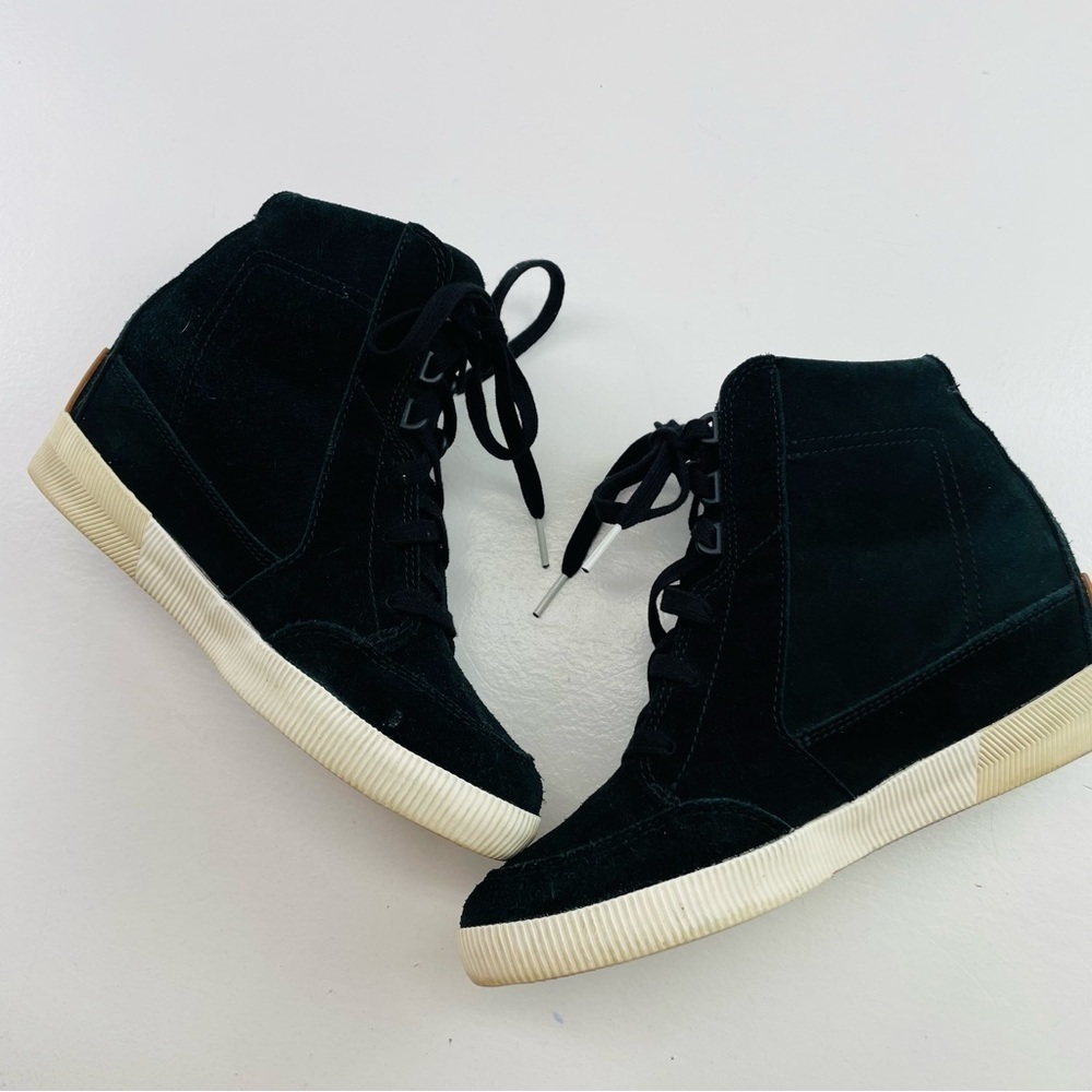 Sorel Out N About Wedge Bootie Womens 8.5 Black Sea Salt Suede